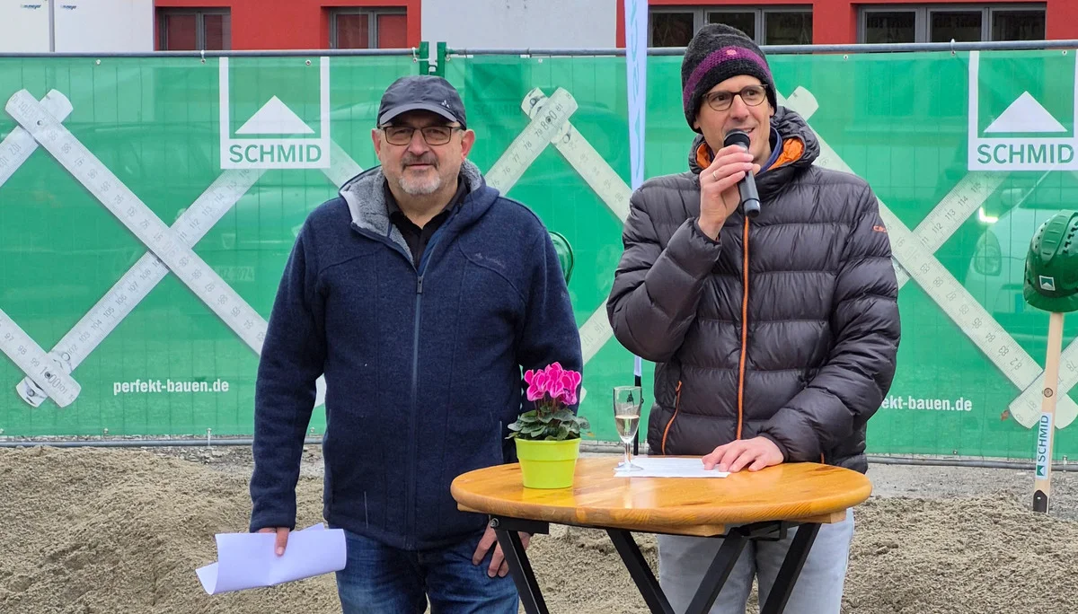 Bei der Ansprache zum Spatenstich, v.ln.r. Jörg Zielke, Thomas Huber (DAV Friedrichshafen) | © DAV / C. Hatger