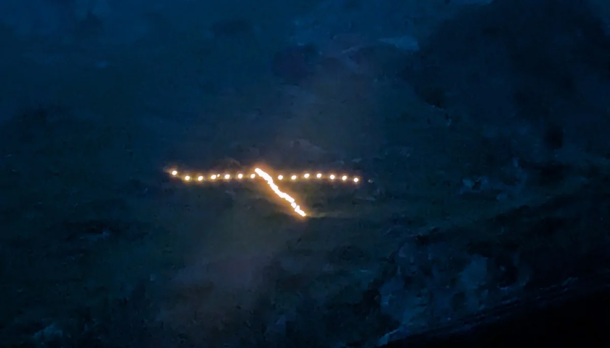 Herz-Jesu-Feuer an einem nahen Bergrücken | © DAV-FN /  M. Sturm