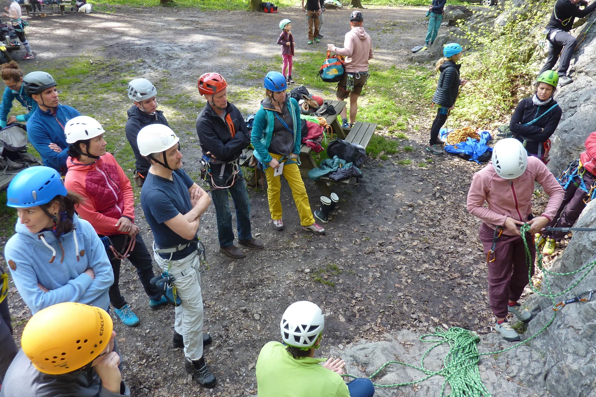 Übung zum Umbauen am Umlenker | © DAV-FN / T. Huber