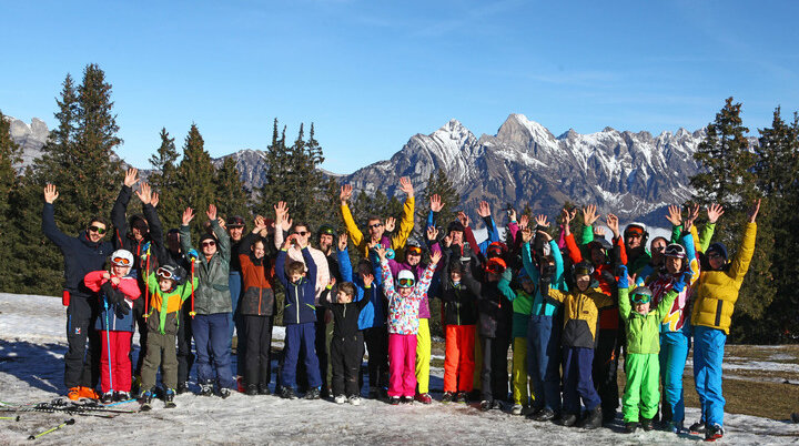 Alle waren auch mit wenig Schnee glücklich | © DAV-FN / C. Erbelding