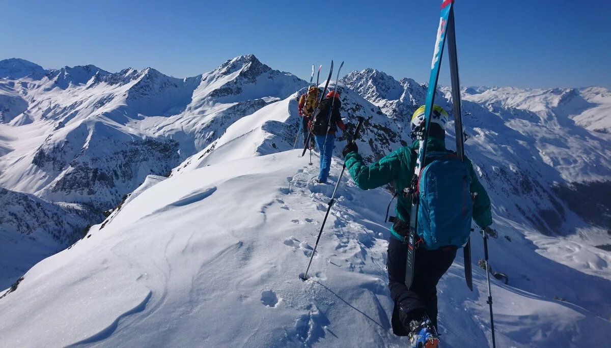 Kurz vor dem Gipfel des Gefrorenhorn | © DAV-FN / P.Schäfer