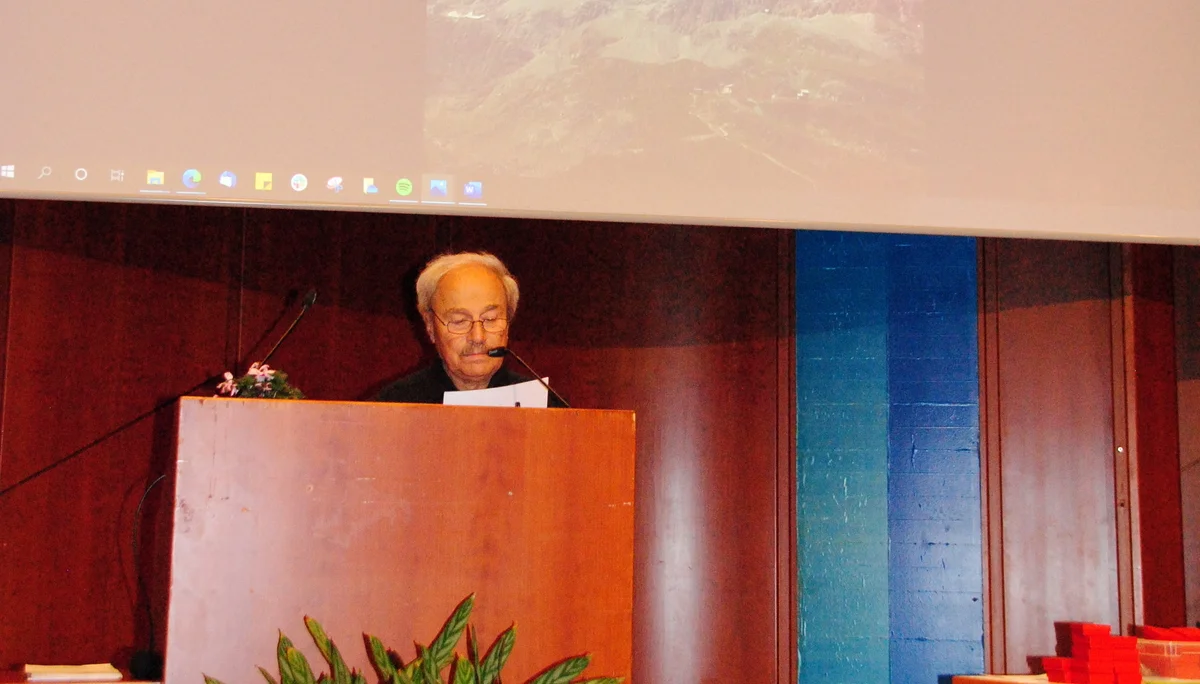 Helmut Hofstätter führt durch 40 Jahre Bergsteigerleben | © DAV-FN / H. Strobel