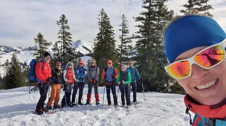 Selfie der Schneeschuhgruppe | © DAV-FN/Anna Schababerle