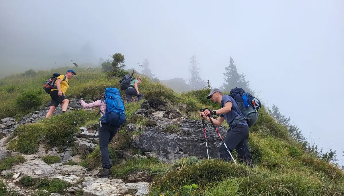 Beim Aufstieg von Mürren zur Rotstockhütte war die Sicht meist getrübt. | © DAV-FN / Alexander Ruh