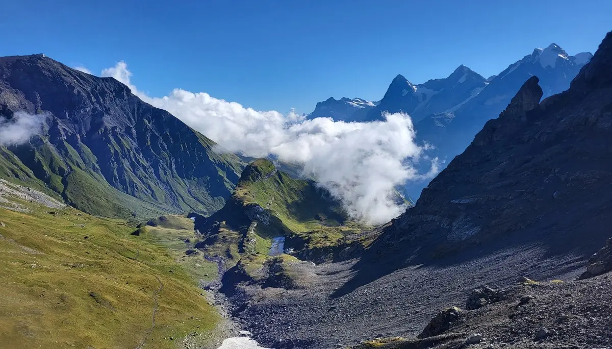 Rückblick von der Sefinafurgga mit dem berühmten Dreigestirn im Hintergrund. | © DAV-FN / Alexander Ruh