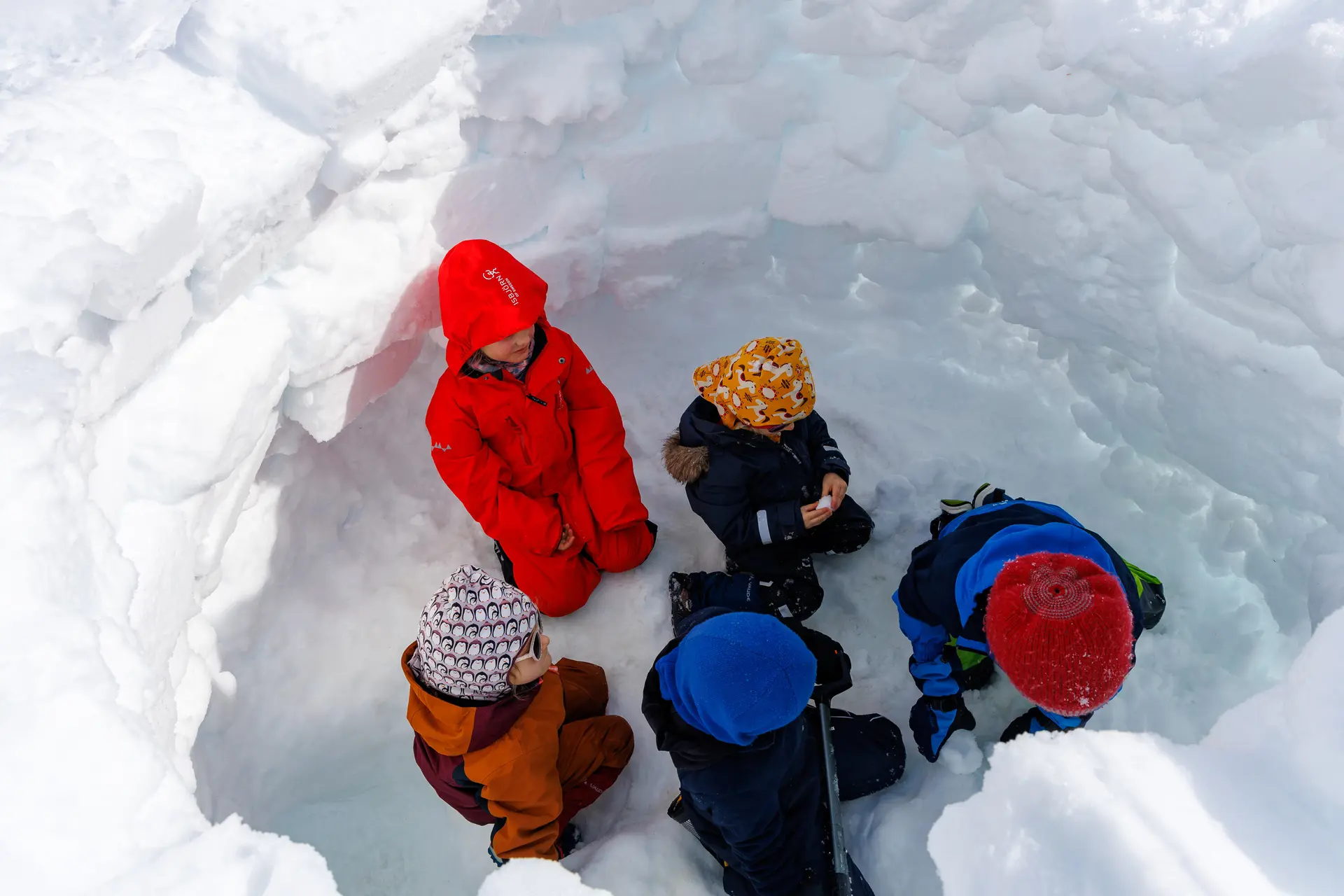 Familiengruppe im Igludorf_4 | © DAV-FN / H.Birth