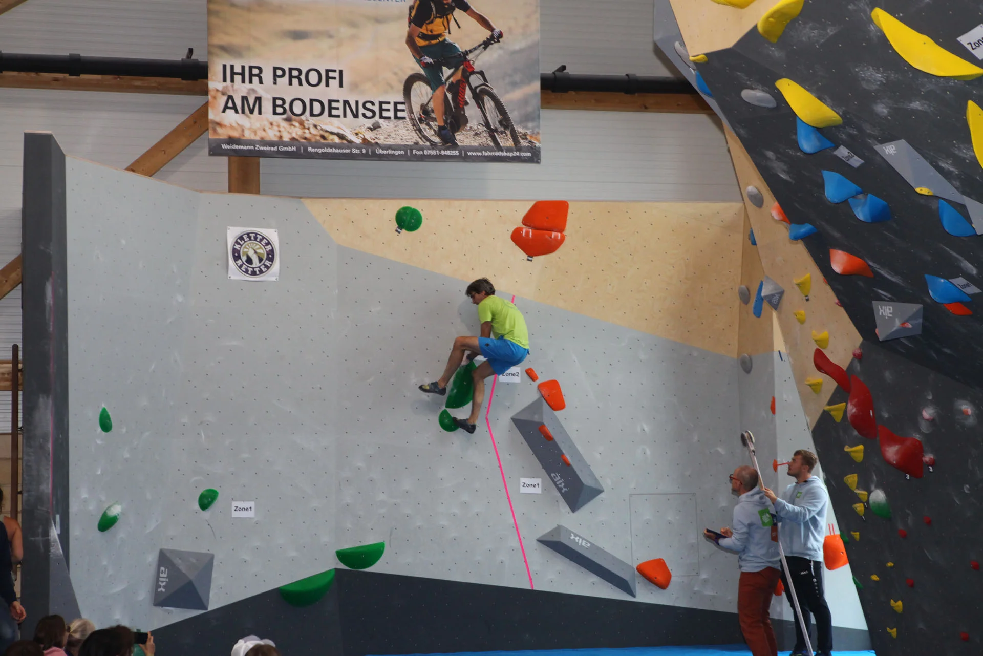 Erster Finalboulder auf der Platte | © DAV-FN - Thomas Müller