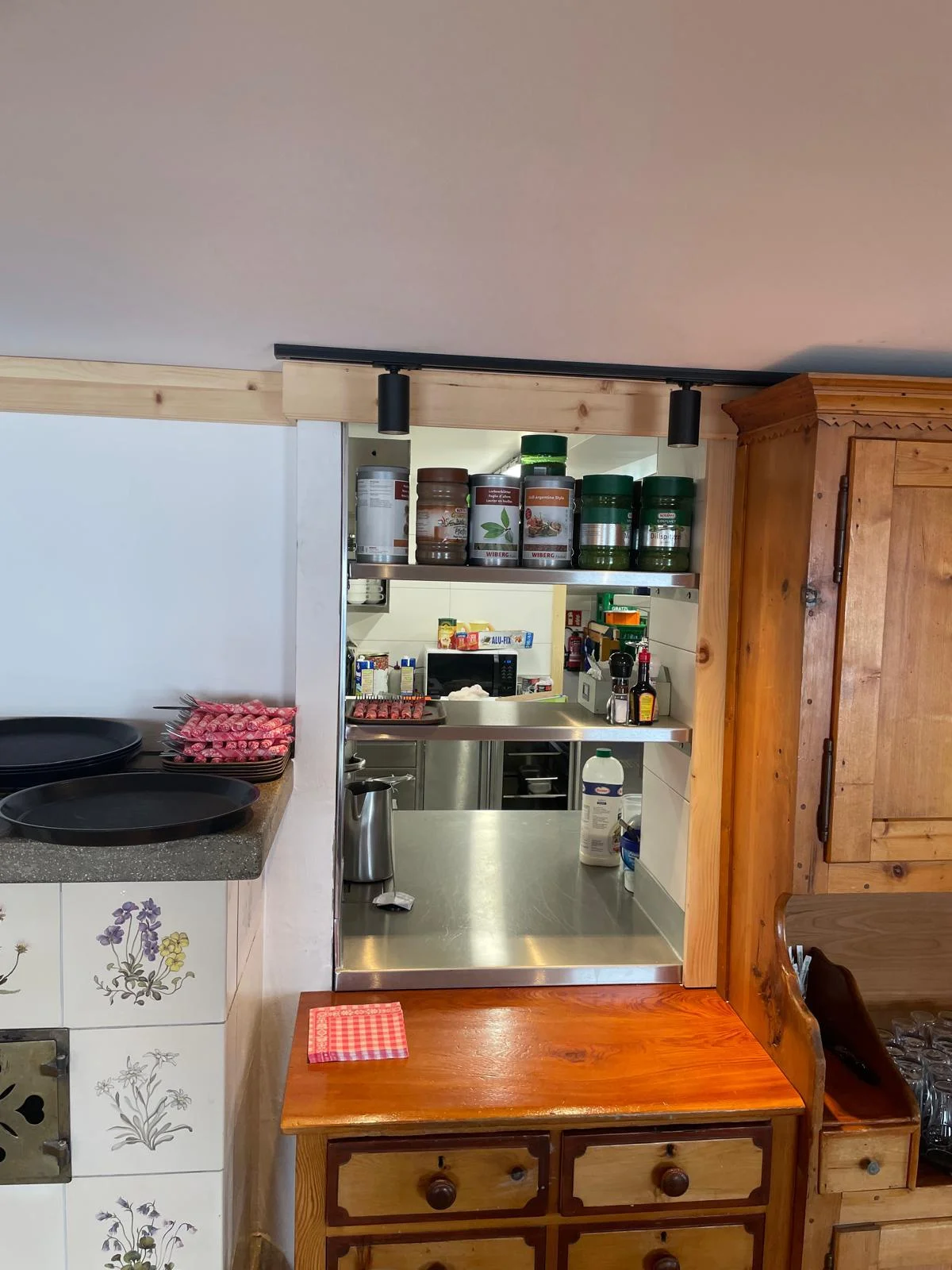 Häfler Hütte neue Stube 8 23.06.2024 | © DAV-FN / Hüttenwirt W. Walter