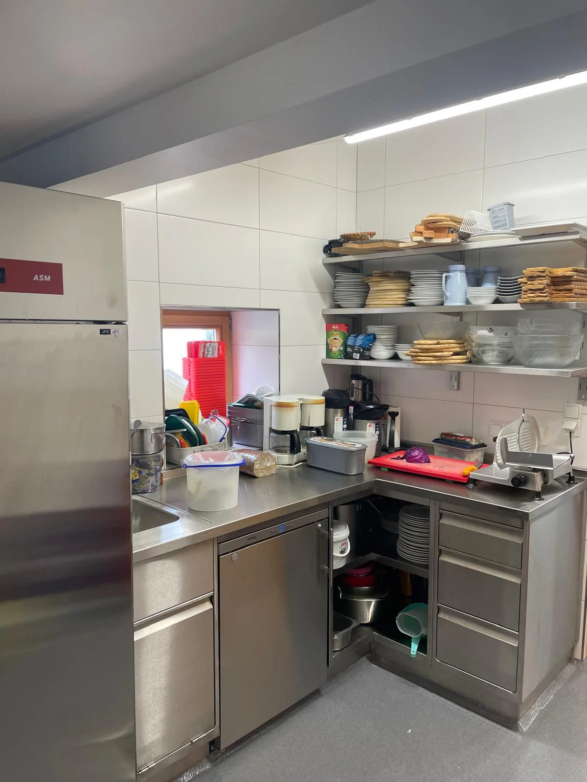 r Hütte neue Küche 23.06.2024 | © DAV-FN / Hüttenwirt W. Walter