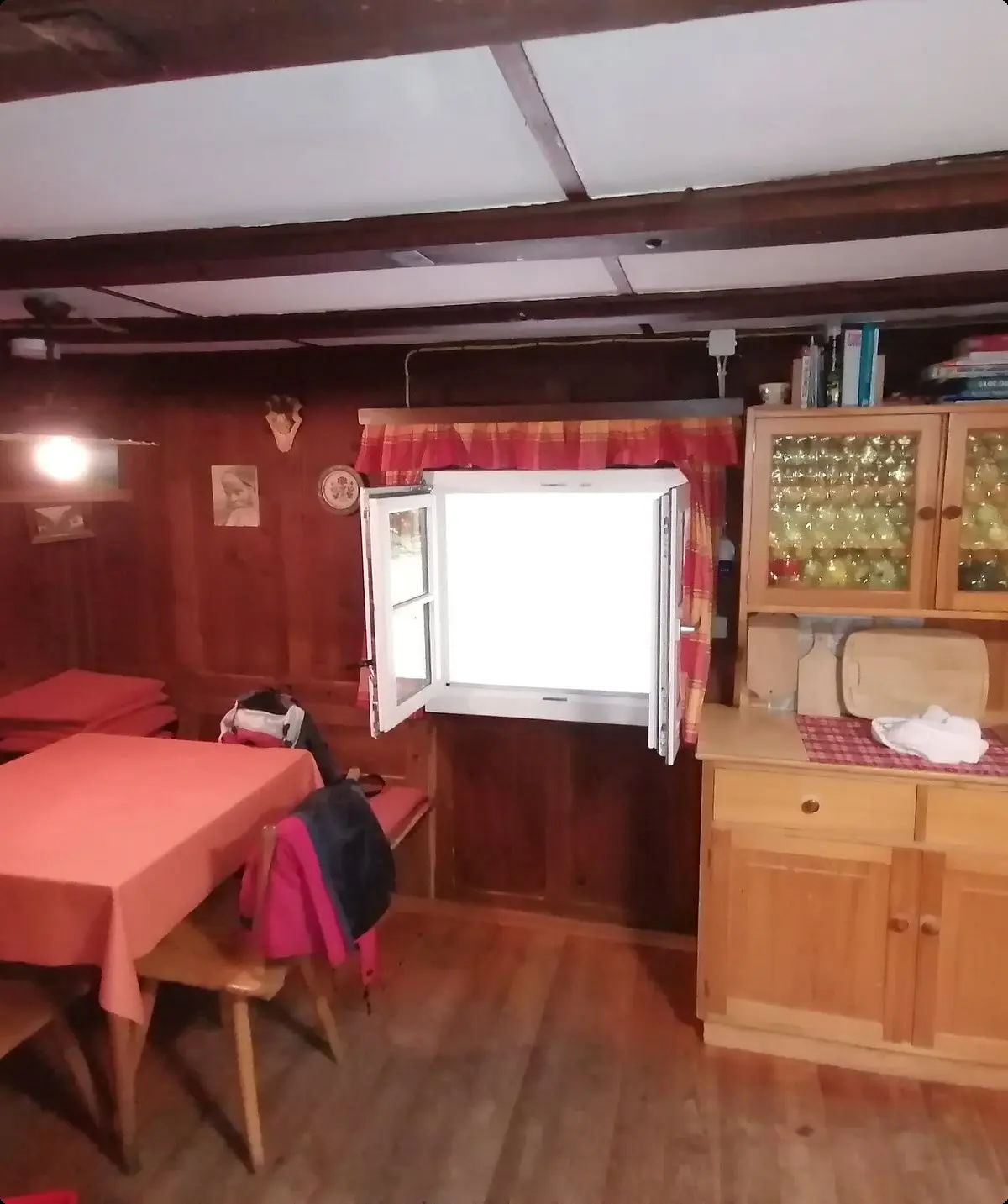 Lankhütte Aufenhaltsraum | © DAV-FN / J. Pescheck